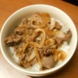 つゆだく反対派の牛丼 レシピ 作り方 By りょうようみさ 楽天レシピ つゆだく反対派の牛丼 レシピ 作り方 By りょうようみさ 楽天レシピ